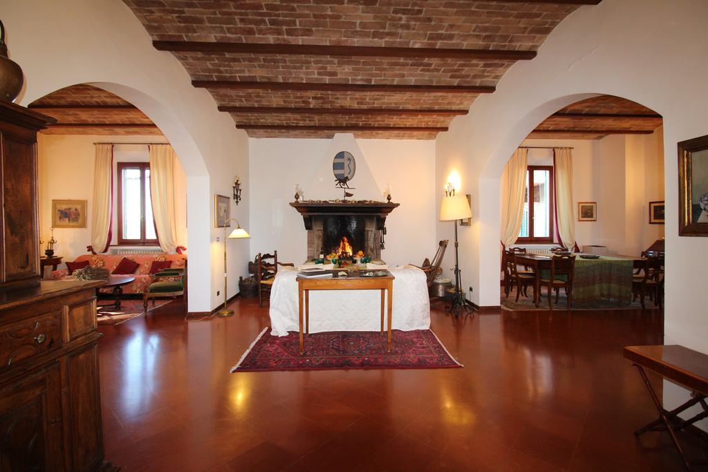 Villa Larniano เซียนา ภายนอก รูปภาพ