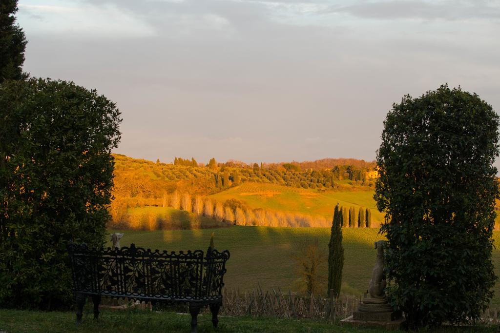 Villa Larniano เซียนา ภายนอก รูปภาพ